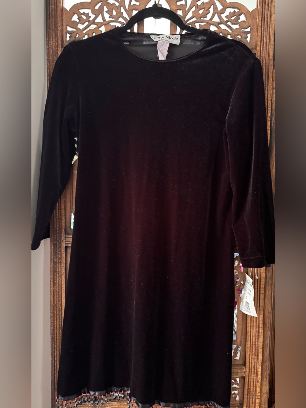 Ronni Nicole Black Velvet Shift Dress